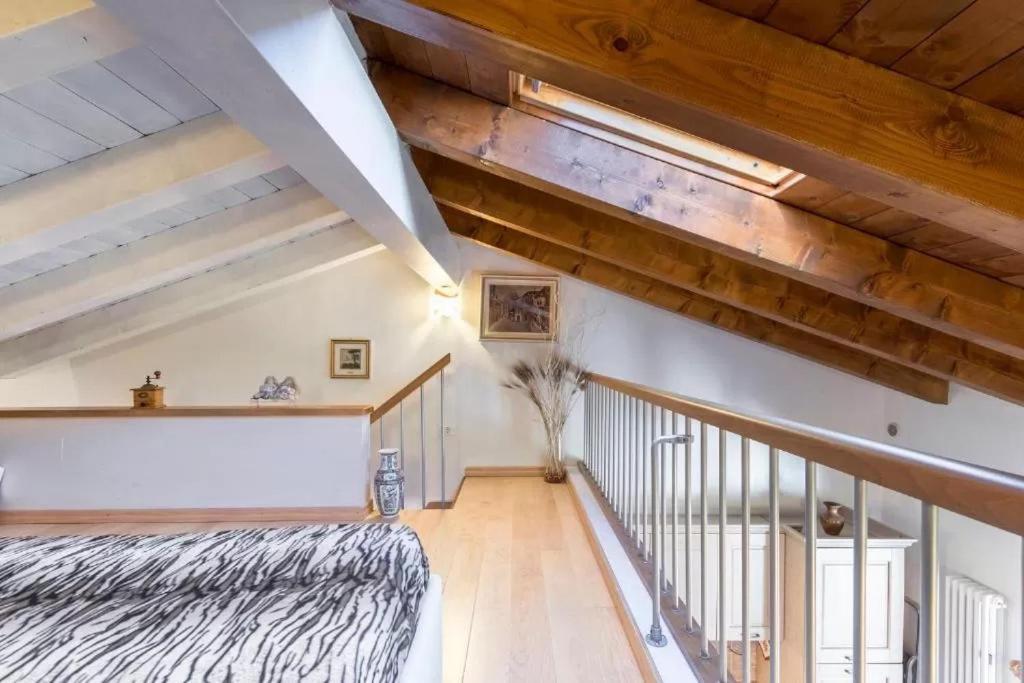 Casa Vacanze Rosalba Ferrara di Monte Baldo Exterior foto